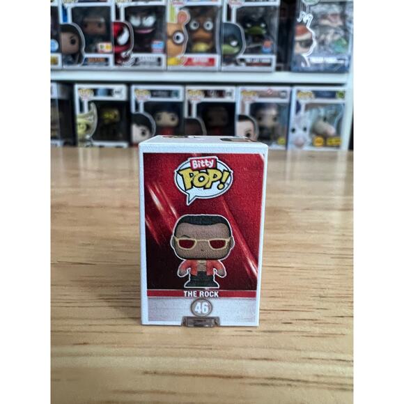 RARE CHASE BITTY Dwayne the Rock Johnson Funko Pop #46 WWE World Wrestling Sport - Picture 2 of 6